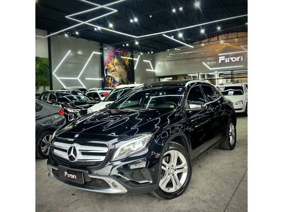 MERCEDES-BENZ GLA 250 2.0 16V TURBO GASOLINA SPORT 4P AUTOMÁTICO MERCEDES-BENZ GLA 250 2.0 16V TURBO GASOLINA SPORT 4P AUTOMÁTICO